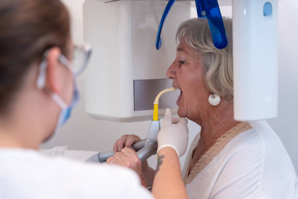 Best Emergency Tooth Extraction in Toast, NC