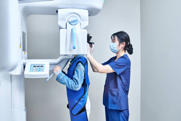 Best Emergency Tooth Extraction in Toast, NC